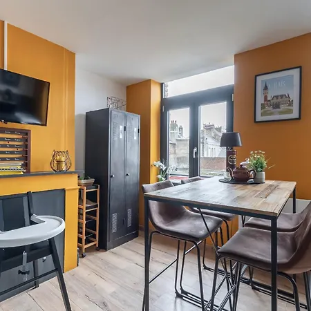 Comme Un Air De Chez Soi *